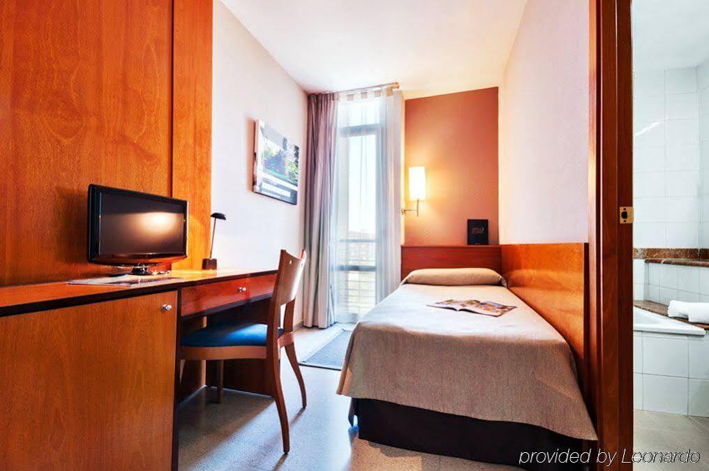 Hotel Гранольерс Экстерьер фото